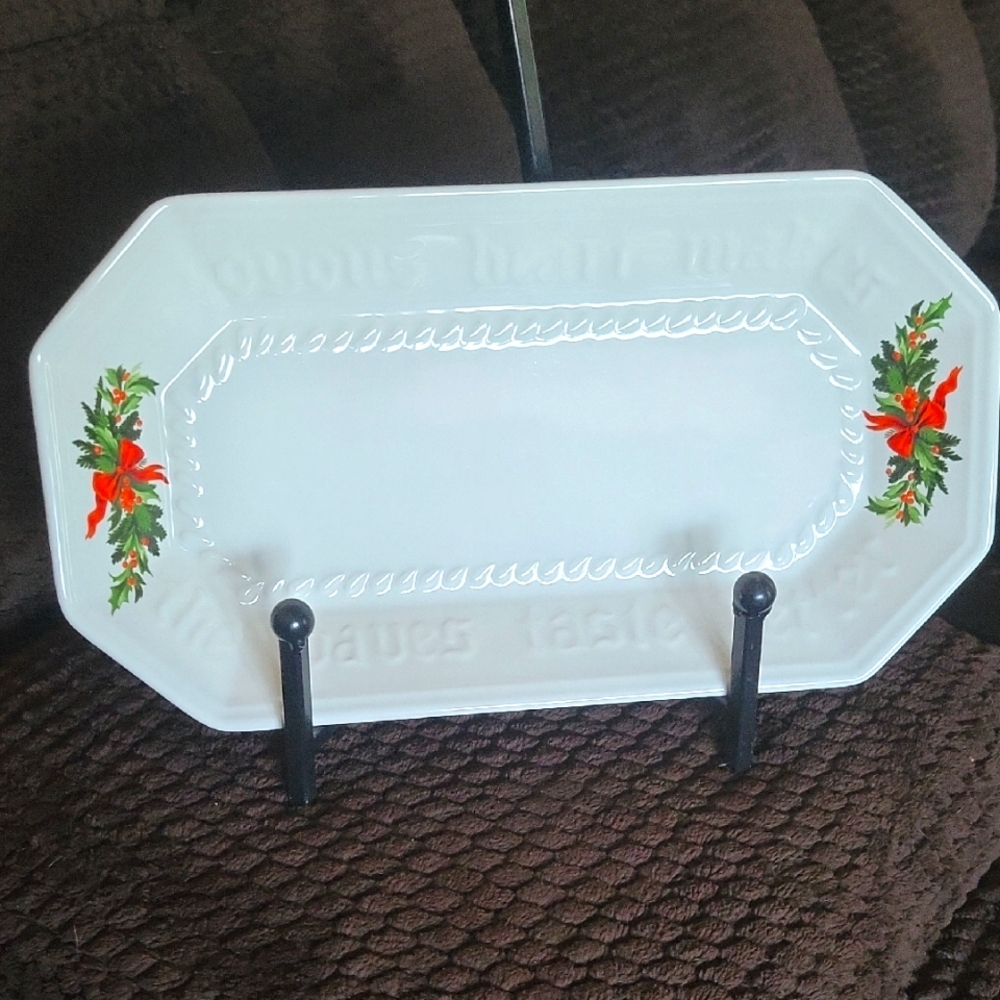 Pfaltzgraff White Ceramic Bread Dish